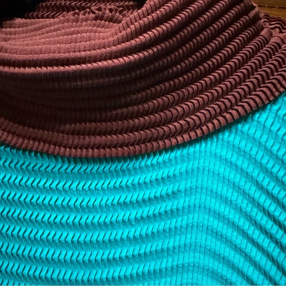 Issey Miyake Pleats Please colorful two tone cowl neck batwing top - Picture 3 of 6